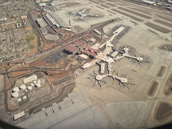 satellite las vegas airport