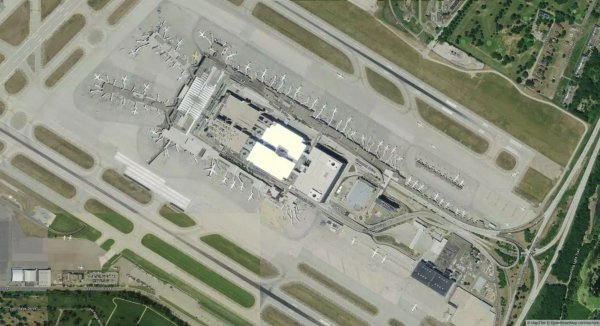 satellite map Minneapolis–Saint Paul international airport