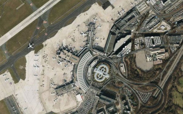 Satellite view of Düsseldorf Airport