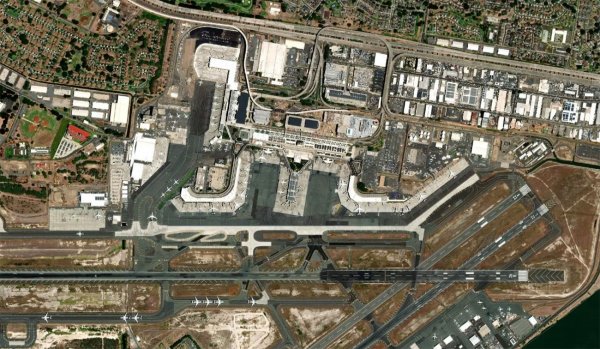 Satellite view of Honolulu Airport